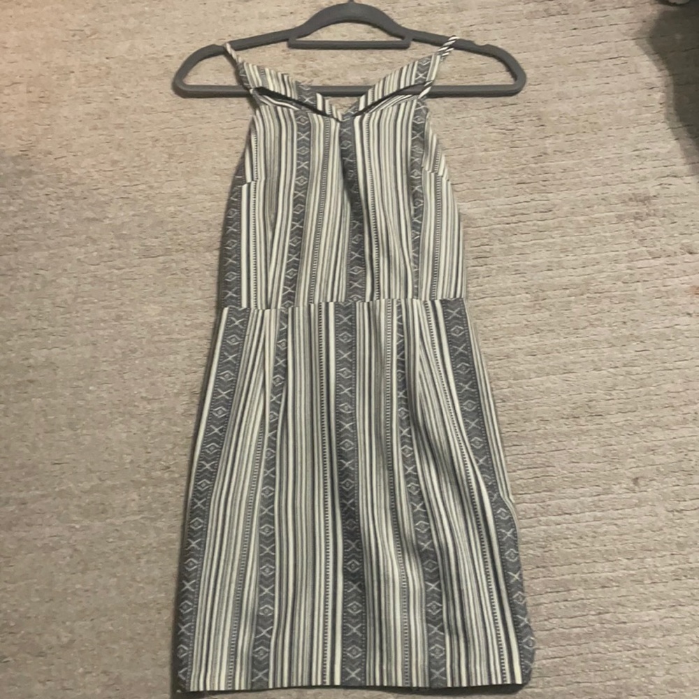 cute dress!!